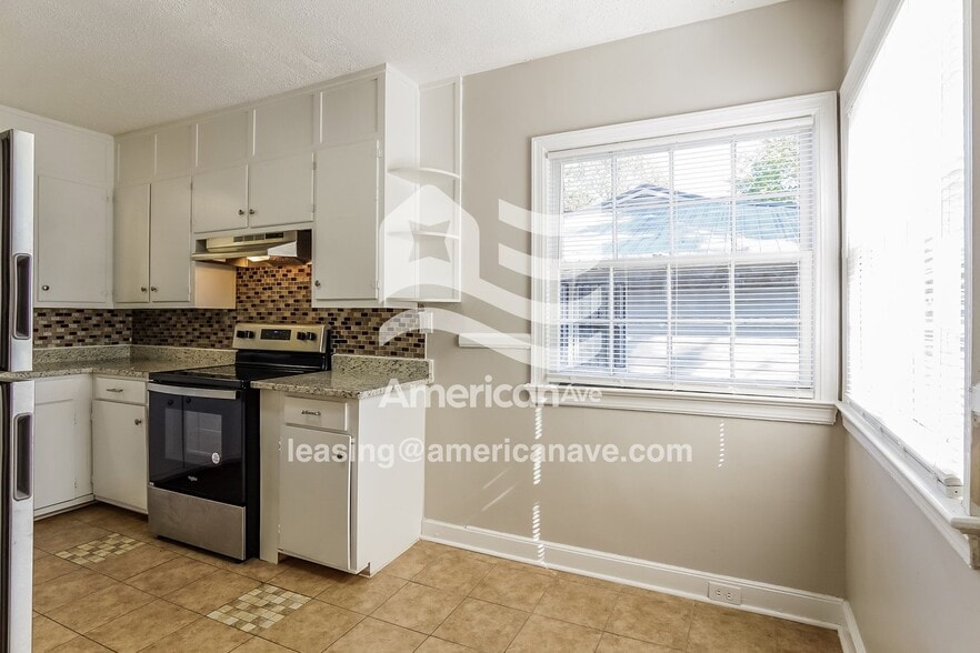 Building Photo - 1039 46th St Ensley