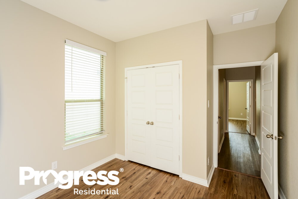 Building Photo - 8208 Victory Cove