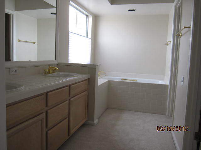 Building Photo - 206 Mendocino Way
