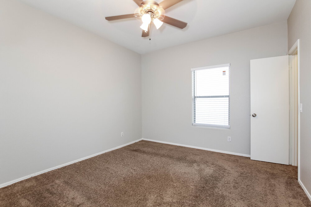 Building Photo - 6522 W Elwood St