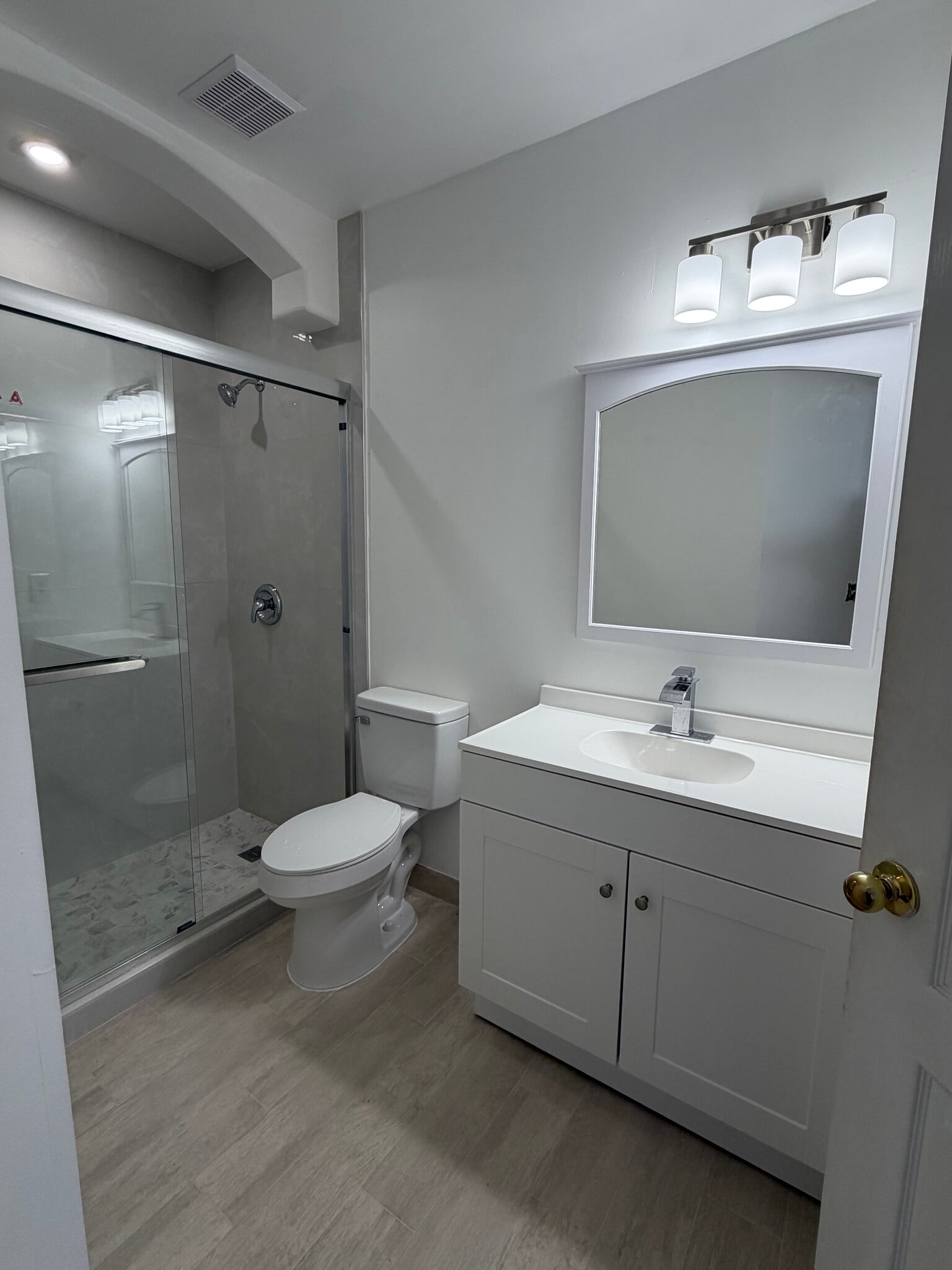 MASTER BATH PIC2 - 8336 NW 10th St