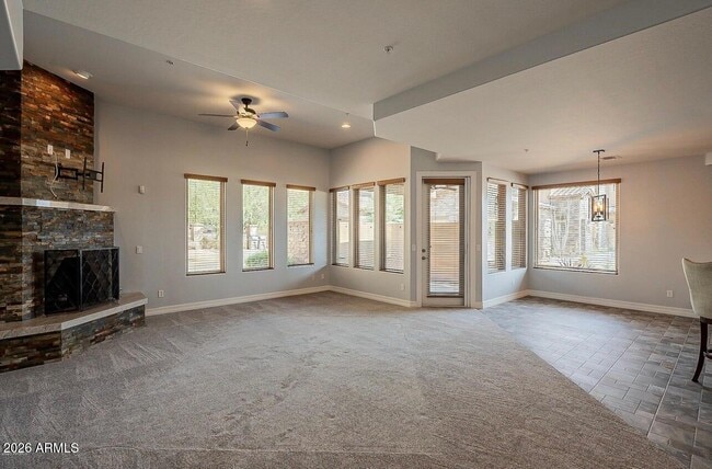 Building Photo - 6145 E Cave Creek Rd