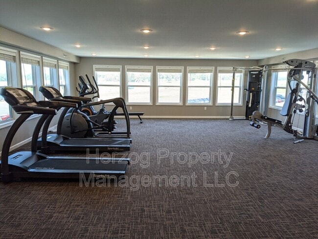 Building Photo - 1021 30th St NW