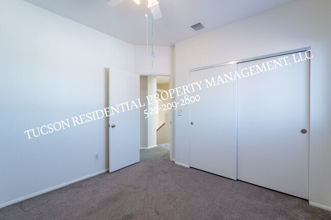 Building Photo - 591 W Kidd Pl