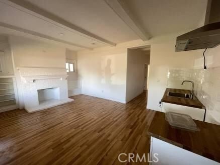 Building Photo - 1346 E 43rd Pl