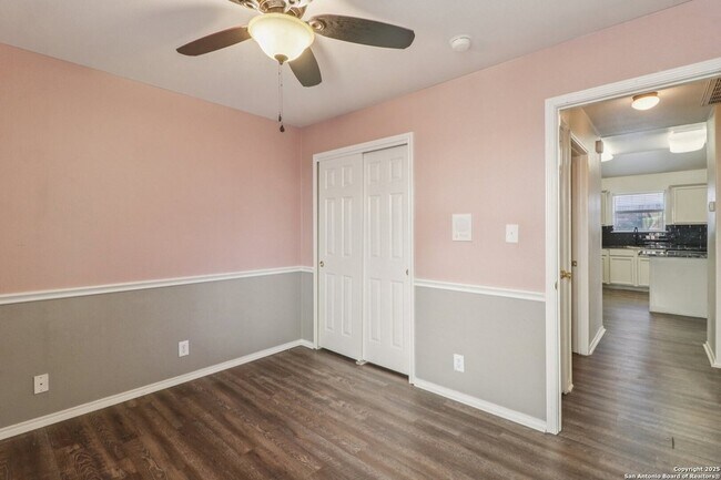 Building Photo - 4119 Chinkapin Oak