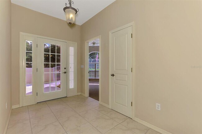 Building Photo - 4350 Iola Dr