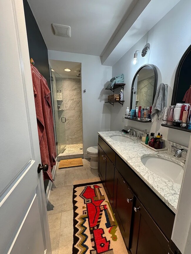 Master Bath - 113 W Randall St