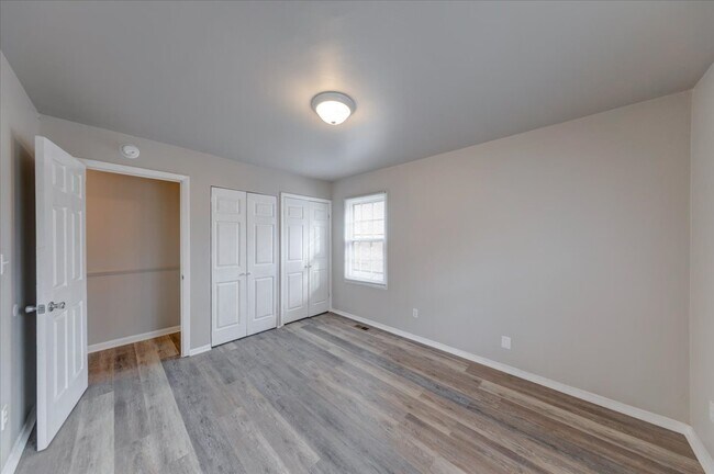 Building Photo - 7614 E 34th St