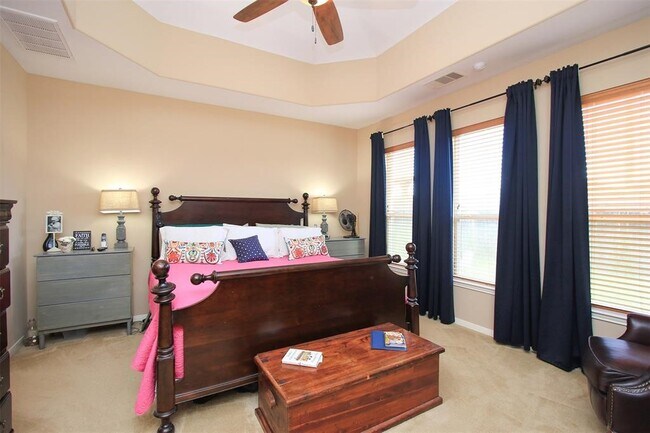 Building Photo - 26706 Bellwood Pines Dr