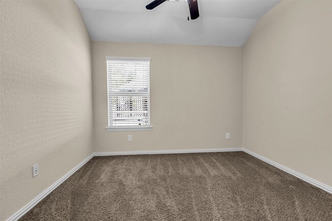 Building Photo - 9023 S Comanche Cir