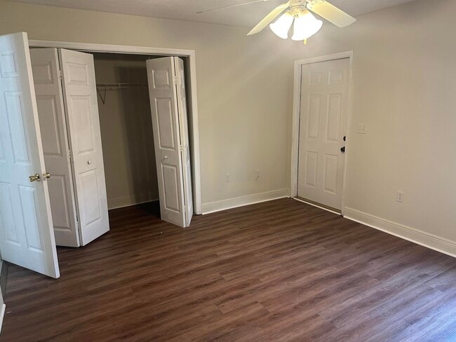 Building Photo - 3294 Sawtooth Dr