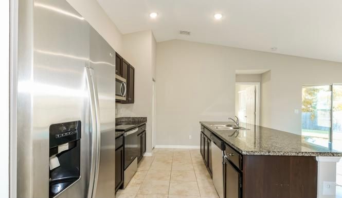 Building Photo - 4736 Manila Ave