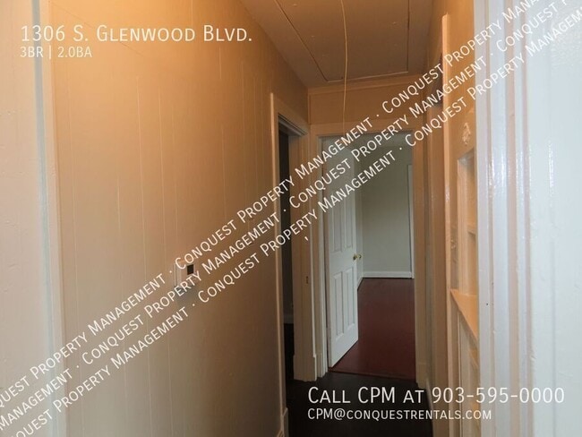 Building Photo - 1306 S Glenwood Blvd