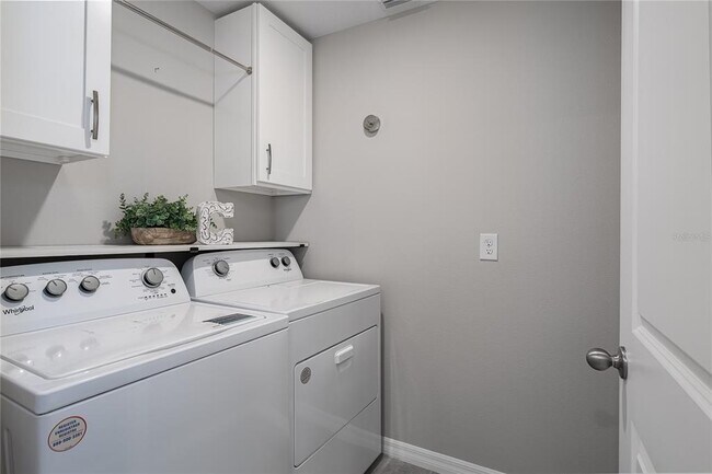Building Photo - 12143 Kingsley Trl