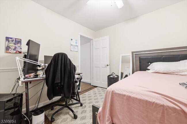 Building Photo - 67 Norwood Ave