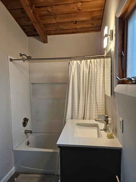 New master bathroom - 3 Dubois Dr