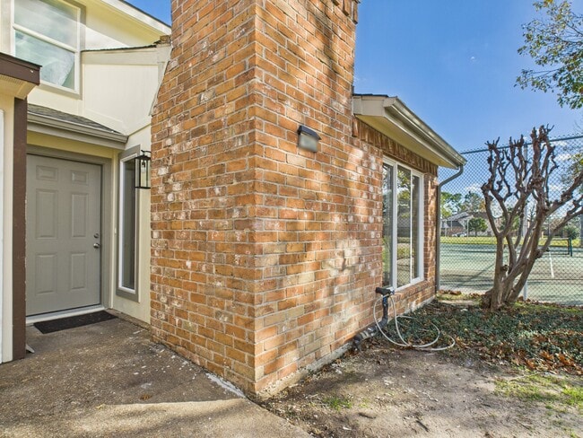 Building Photo - 7836 Bateman Ln