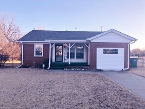 Building Photo - Adorable 3 Bed | 1 Bath + Bonus Room in Mayfair Heights - ALL Appliances Included