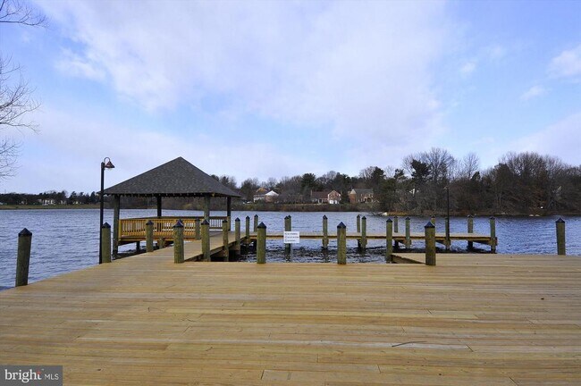 Building Photo - 10121 Watkins Mill Pl