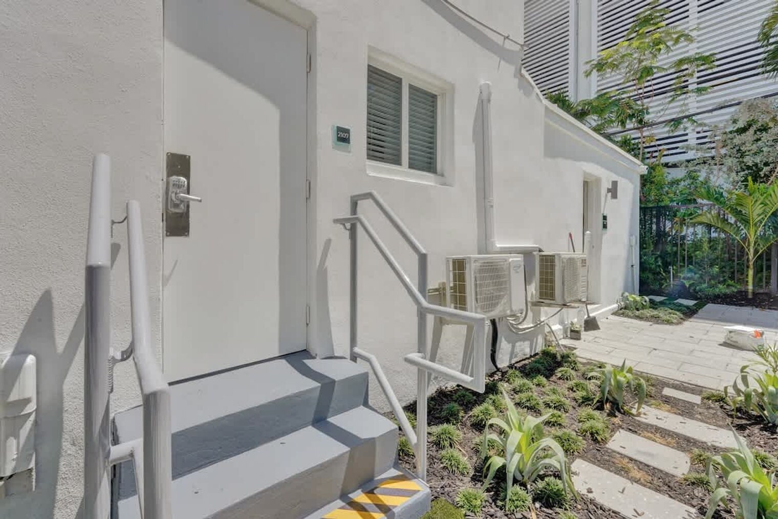 Building Photo - 3020 Seville St