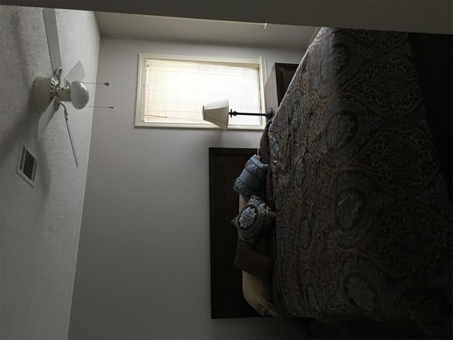 Building Photo - 4200 S Cherry St