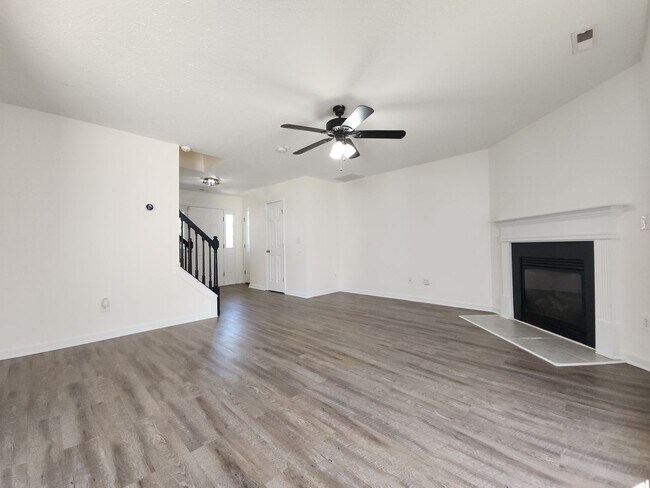 Building Photo - 205 Ashcroft Dr