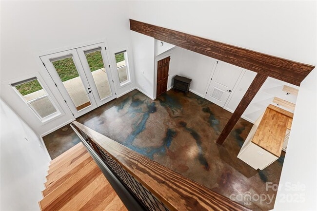 Building Photo - "Charming 1-Bedroom Retreat in Candler - Cozy 650 Sq Ft Haven!"