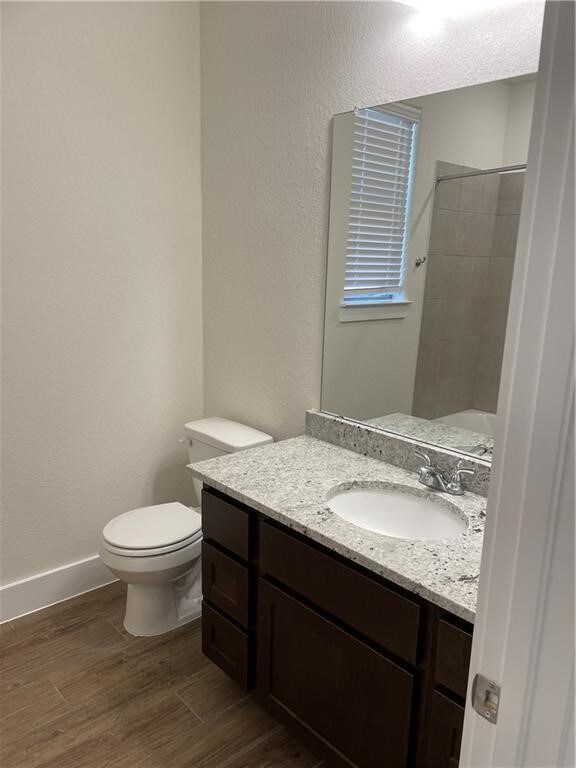 Building Photo - 624 Parkline Dr