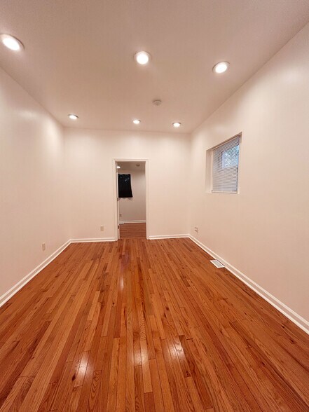 Building Photo - 7053 Paschall Ave