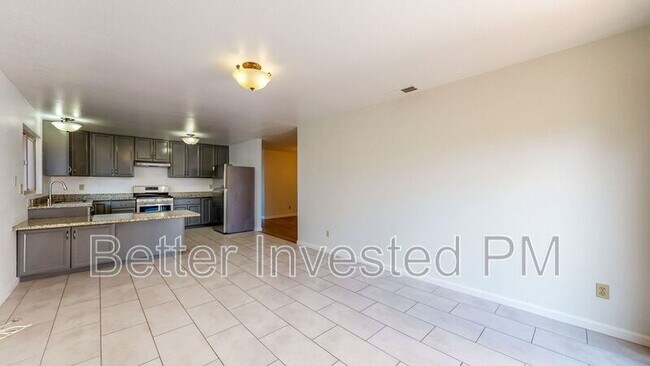 Building Photo - 1417 Gregory Ct
