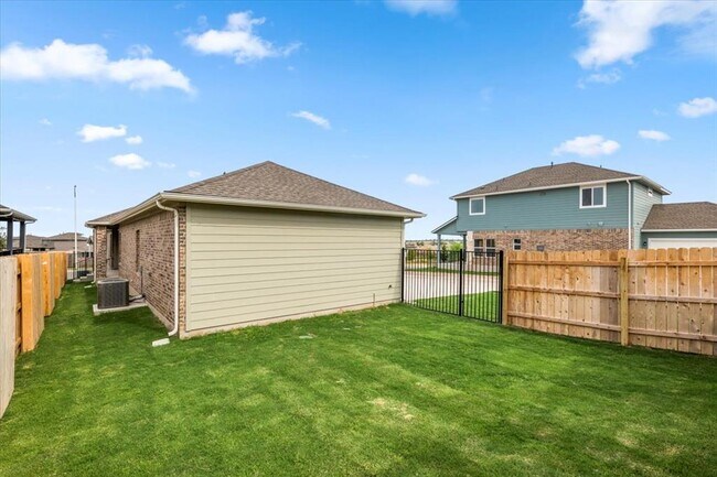 Building Photo - 7912 Ella Lee Ln