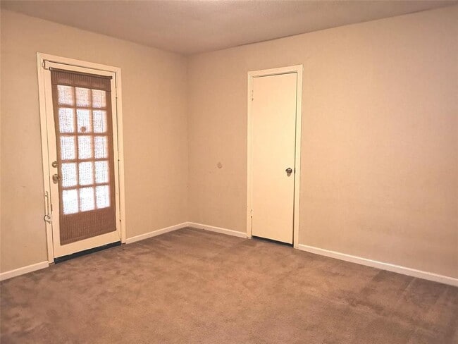 Building Photo - 5405 Huisache St