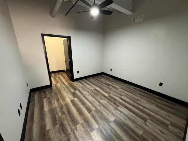 Building Photo - 200 W College Ave