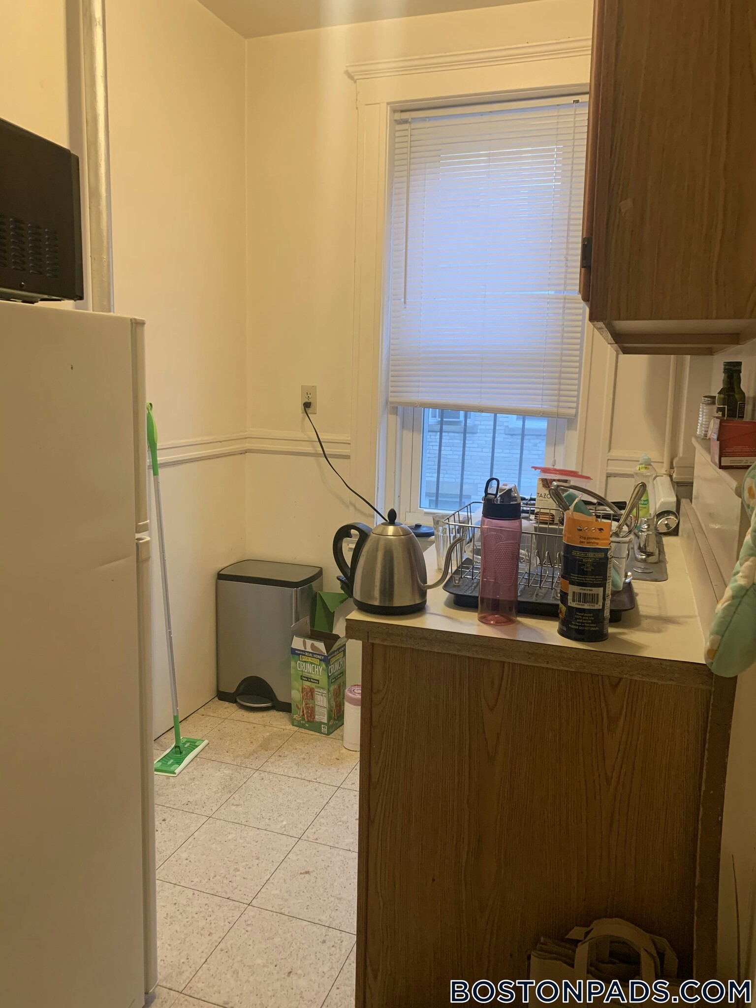 Building Photo - 137 Park Dr