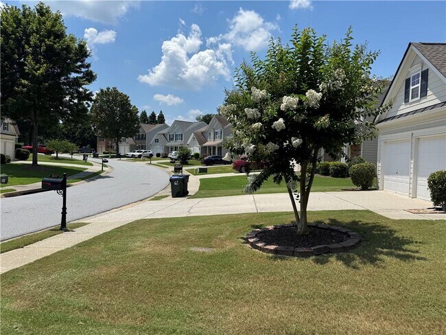 Building Photo - 8965 Friarbridge Dr