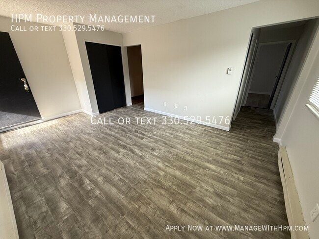 Building Photo - 1017 Howe Ave