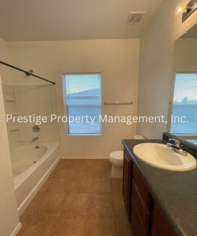 Building Photo - >>Northwest Home Checks In  All The Boxes- Must See!