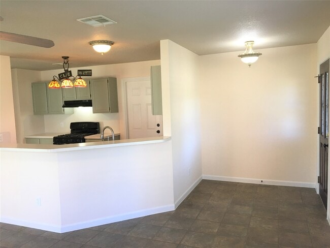 Building Photo - 12944 Orion Ct E