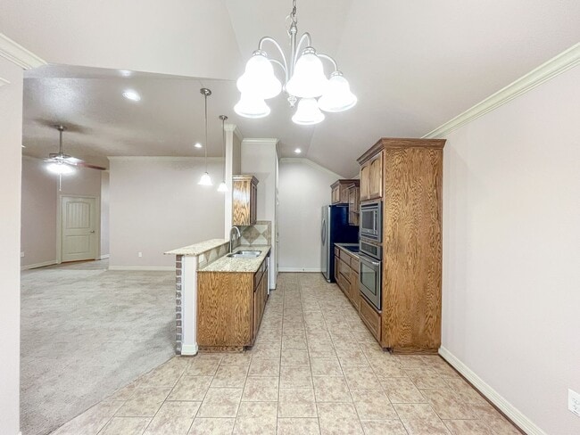 Building Photo - Available NOW This charming 1 story, 3 bedroom, 2 bath house could be your next home! Beautiful c...