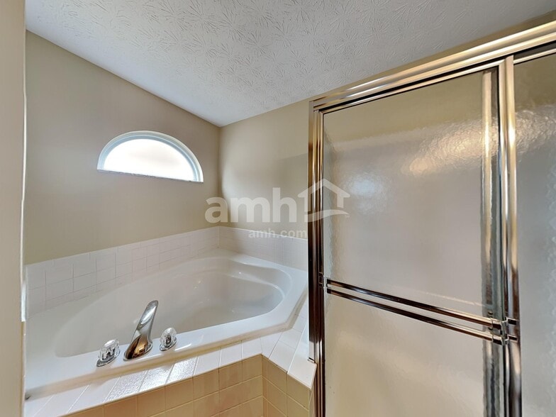 Building Photo - 4226 Sestos Dr