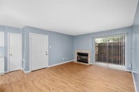 Building Photo - 6415 S Lake Houston Pkwy