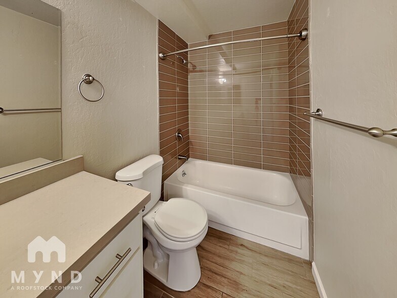 Building Photo - 2522 T St