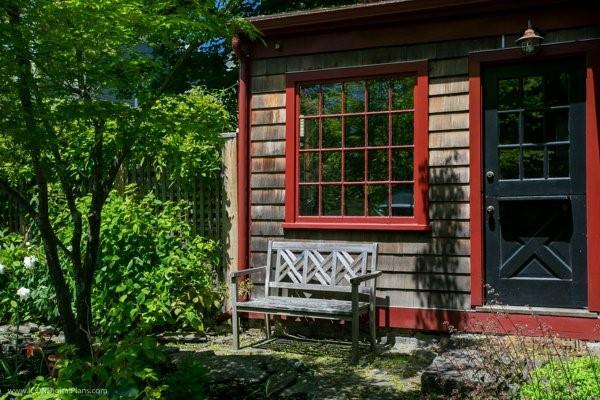 Building Photo - 300 Broadway