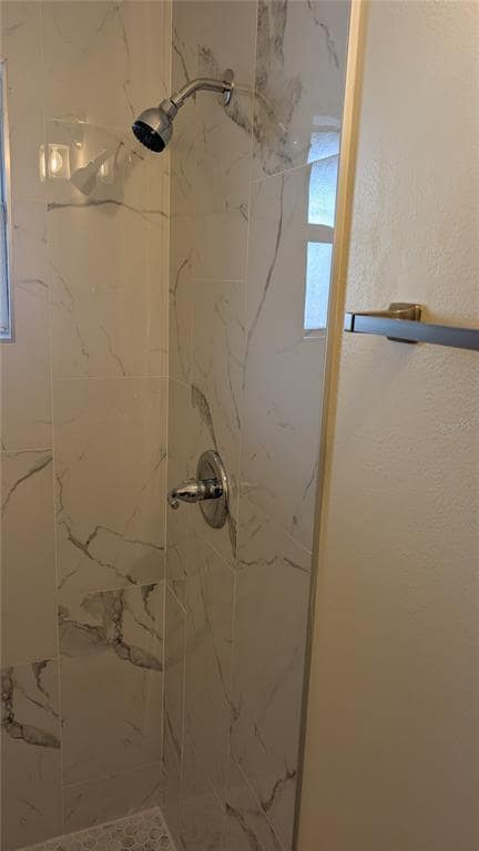 Building Photo - 408 Lexington Dr