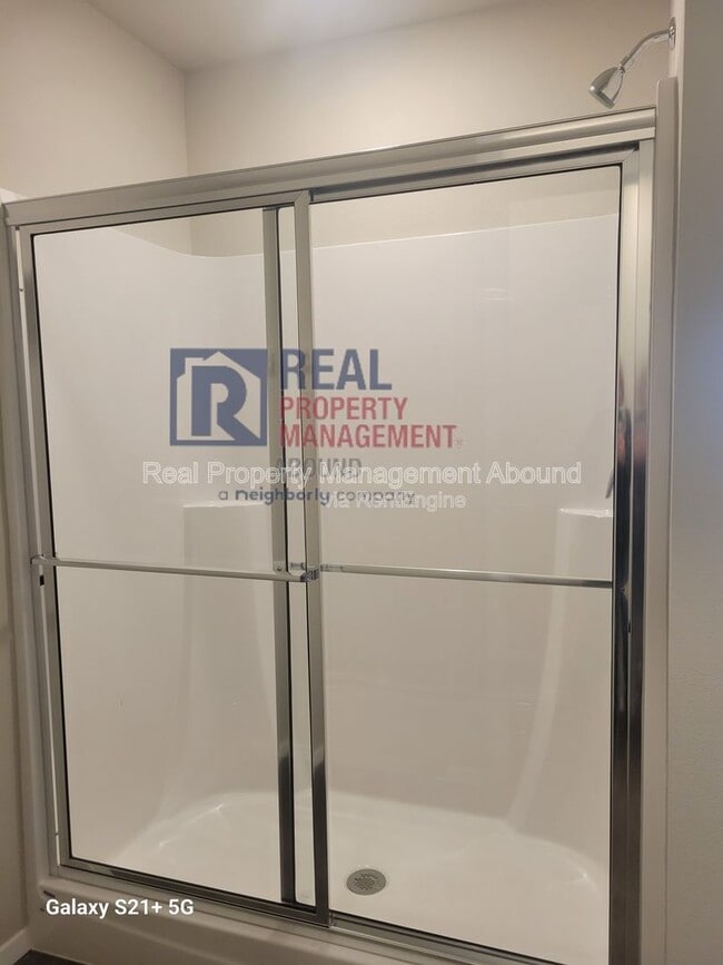 Building Photo - 8510 E 163rd St S