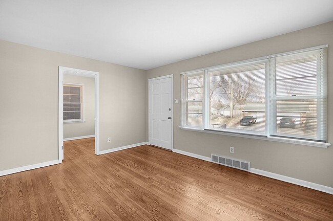 Building Photo - COMING SOON!! Charming 3-Bedroom Home in a...