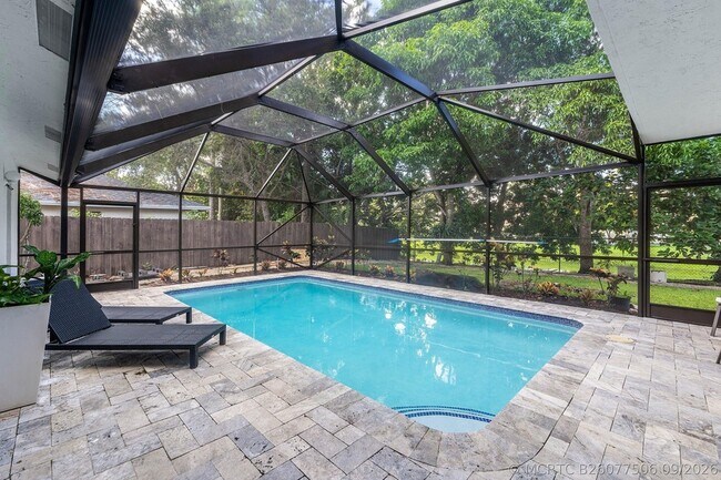 Building Photo - 13645 Exotica Ln