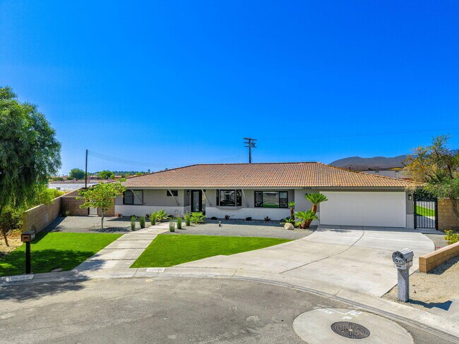 Building Photo - 79869 Hummingbird Ln