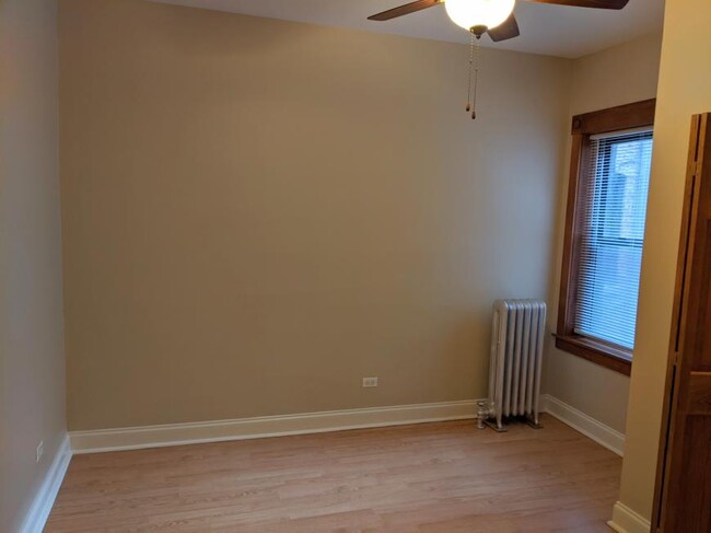 Building Photo - 2 bedroom in Chicago IL 60626